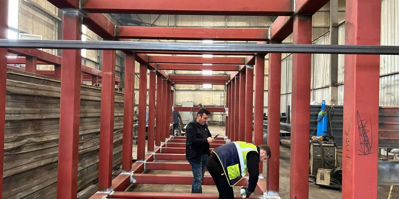 Yaya üst geçidi inşaatına başlandı