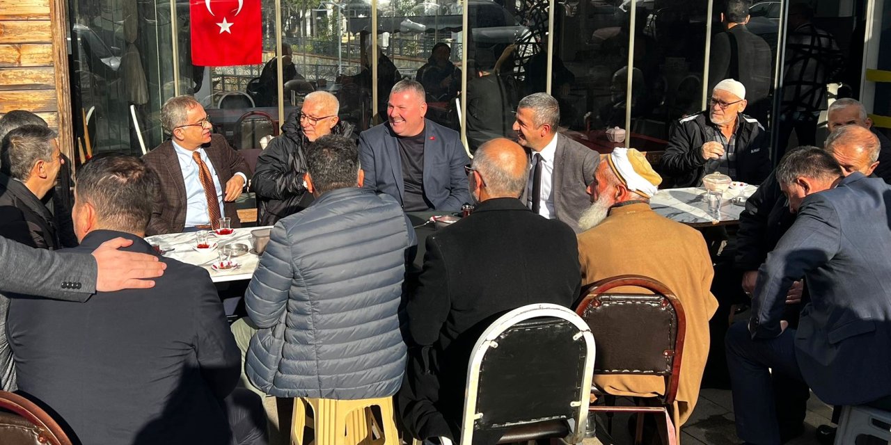 Genel Sekreter Baraçlı, Kartepe’de vatandaşlarla buluştu