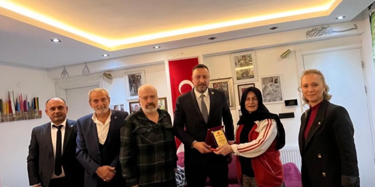 MHP Başiskele’den Anlamlı Ziyaret