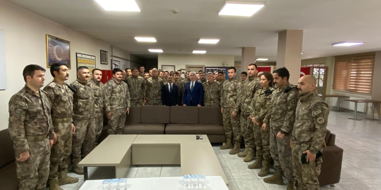 Vali Aktaş, Özel Harekât Şube Müdürlüğünde İncelemelerde Bulundu