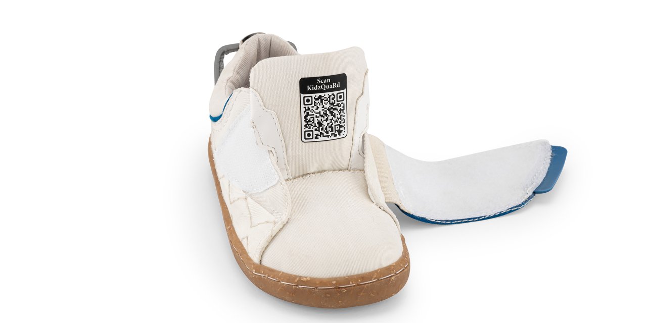 Çocuk Kaybolmalarını Önleyen Ayakkabı Geliştirdiler