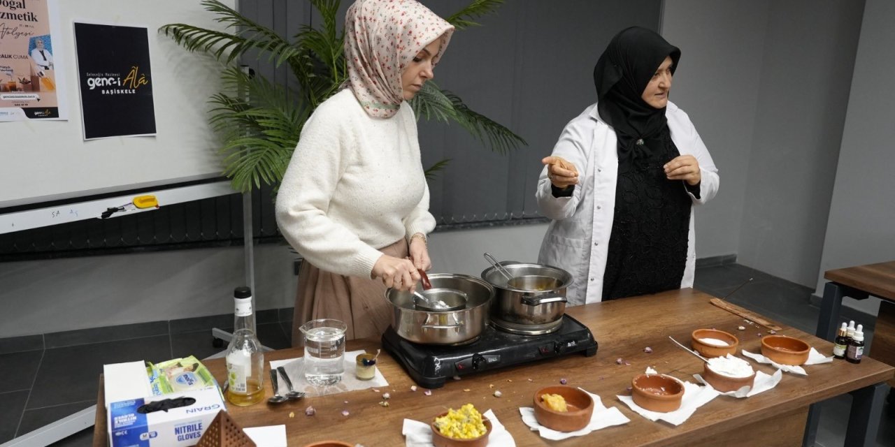 Gençler doğal kozmetik ürünleri yaptı