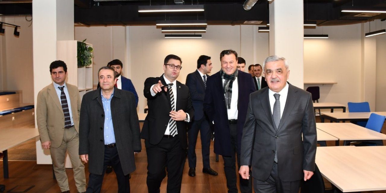 Averi Bakan GOSB Teknopark’ı ziyaret etti