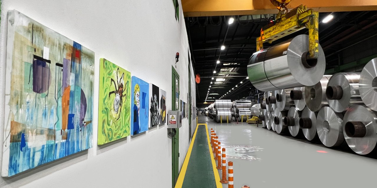 Assan Alüminyum genç sanatçıların eserlerini üretim tesislerine taşıdı