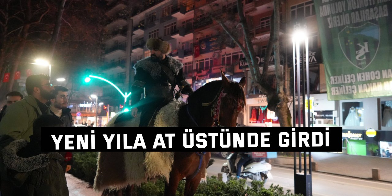 Yeni yıla at üstünde girdi
