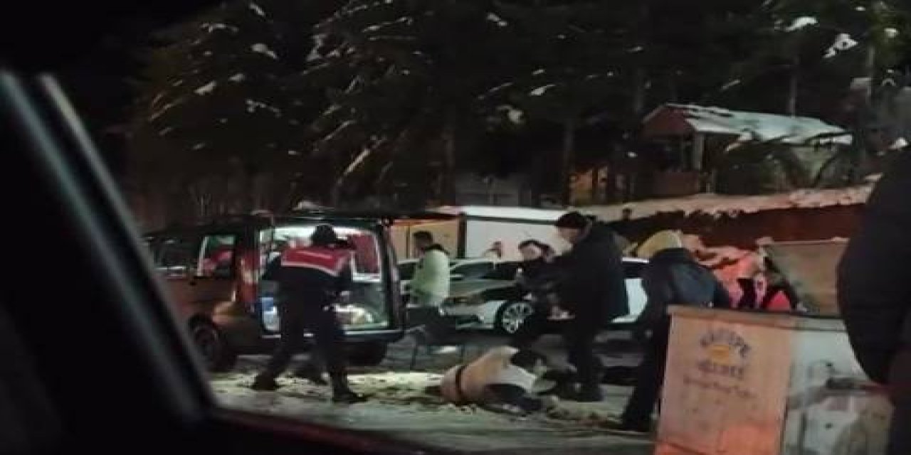 4 kişinin saldırısına uğradı, jandarma kurtardı