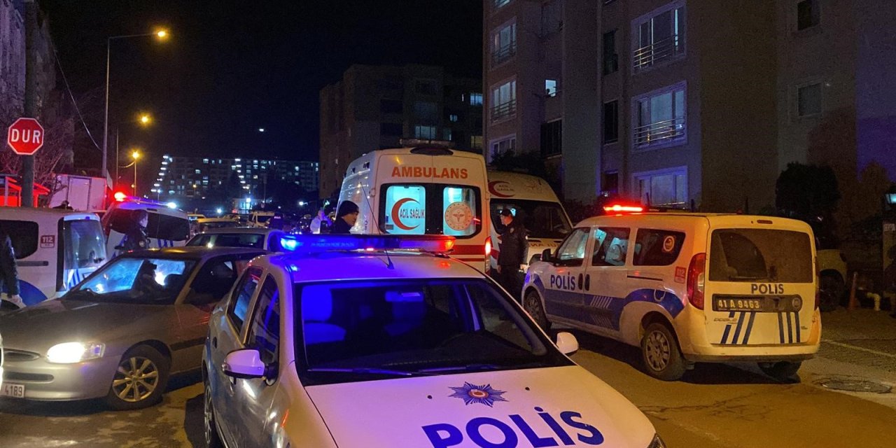 Polis memuru evinde ölü bulundu