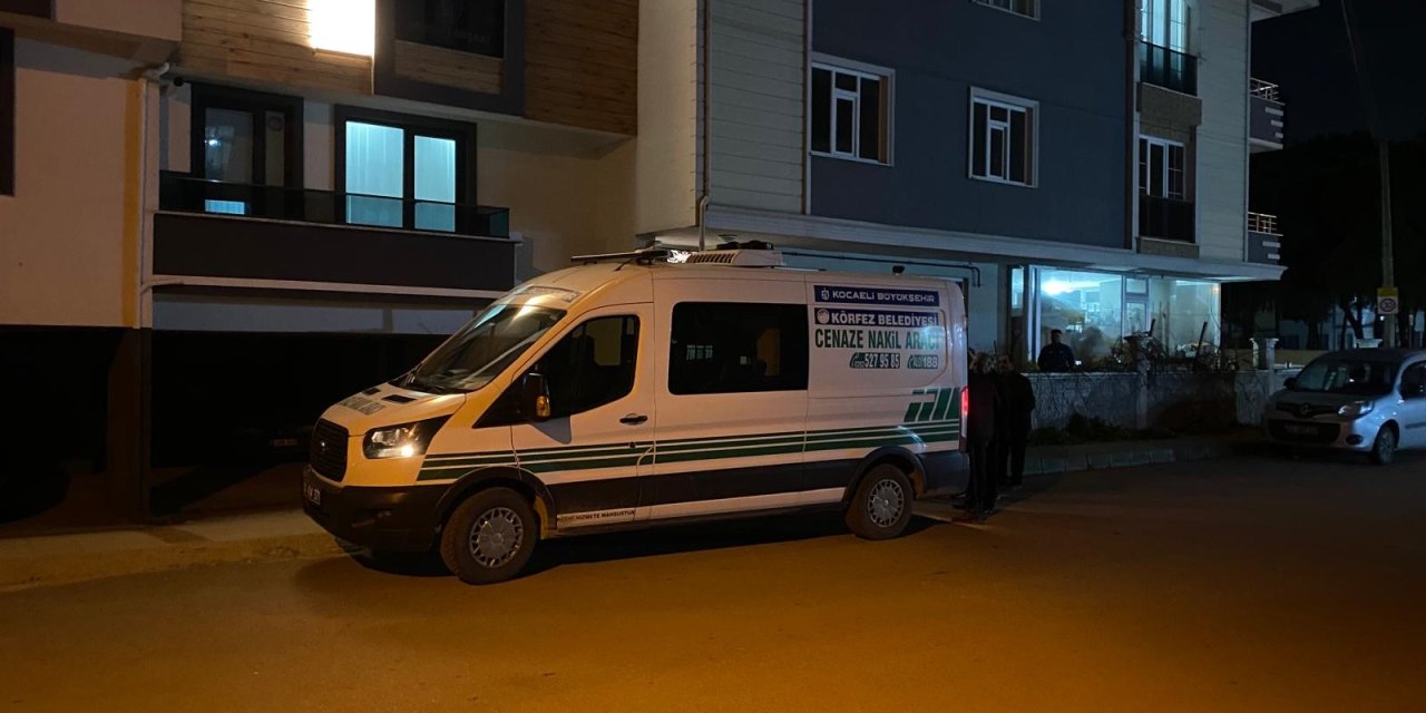 85 yaşındaki adam evinde ölü bulundu