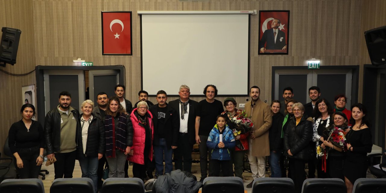 Karamürsel’de şiir akşamı