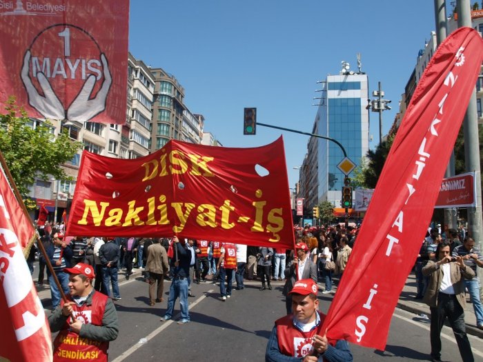 Renault işçileri yalnız değildir