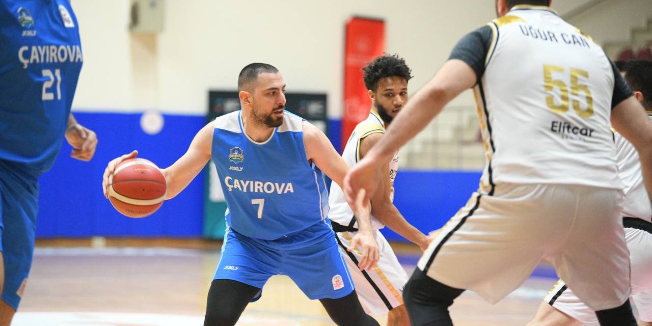 Çayırova , PizzaBulls CO Basket’i mağlup etti