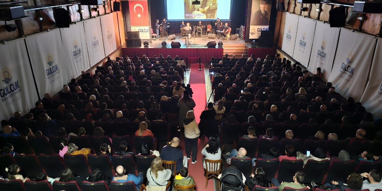 Gölcüklüler Barış Manço'yu en güzel şarkıları ile andı