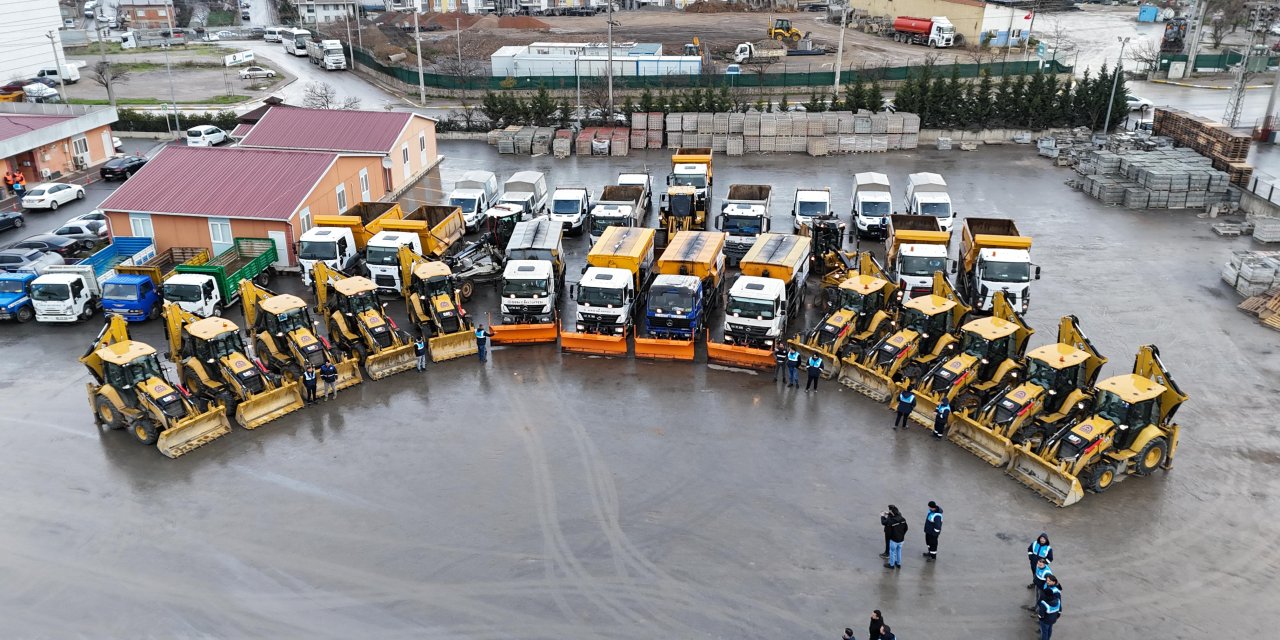 Gebze’de ekipler kar teyakkuzunda