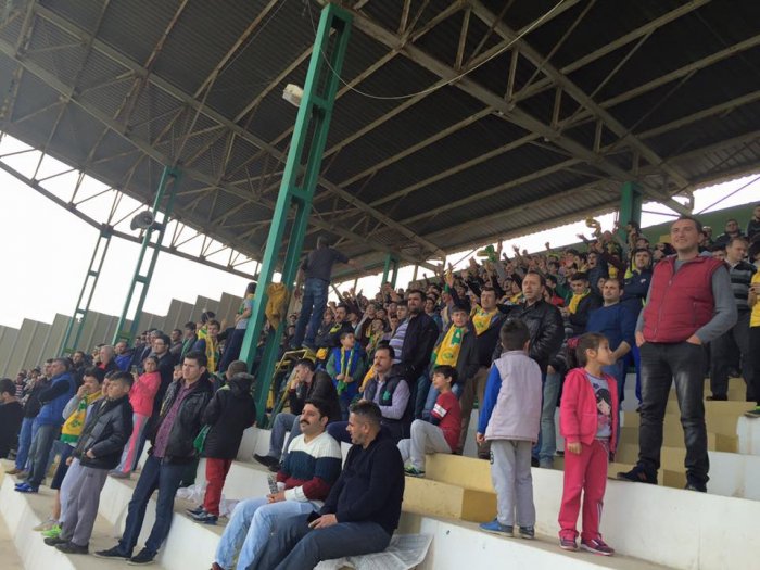 Taraftarlar sevinçten coştu