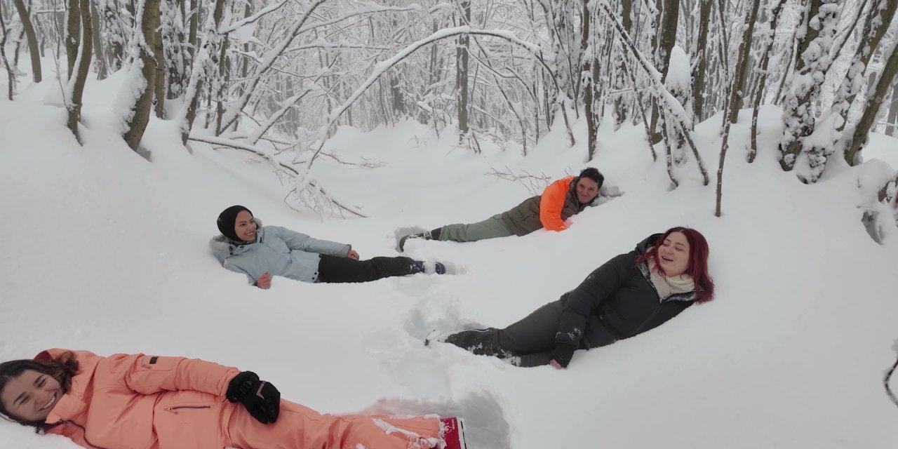 Beyaz örtünün keyfini ATV'lerle çıkardılar