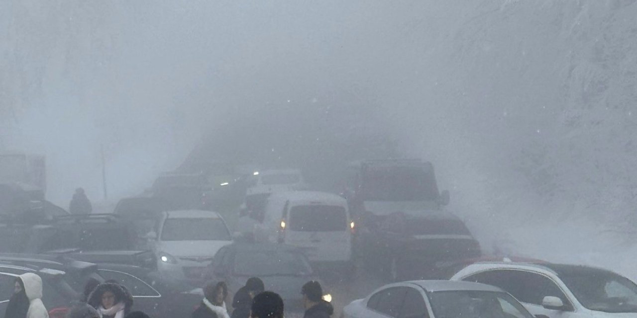 Kartepe Kayak Merkezi’nde hafta sonu yoğunluğu