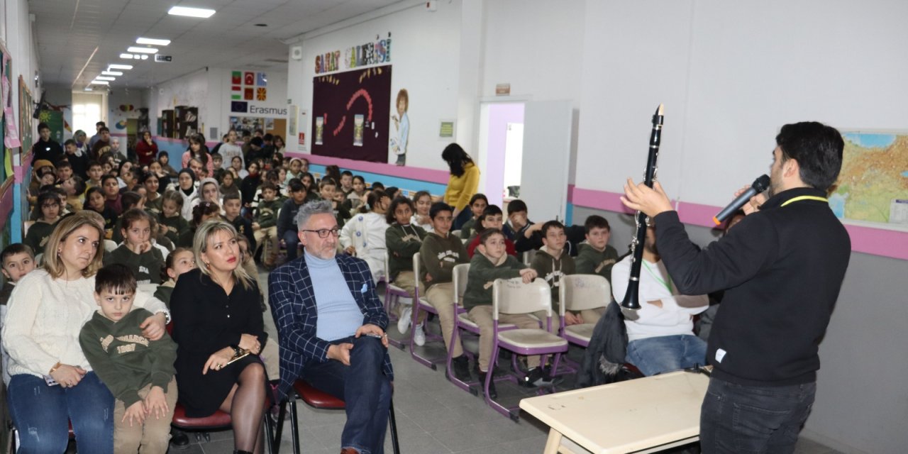 Gülümseyen Çocuklar Müzik Etkinliği