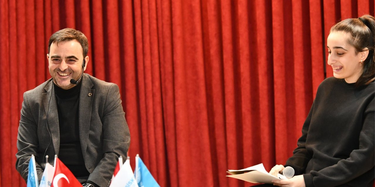 " Geleceğiniz için sağlam adımlar atmalısınız"