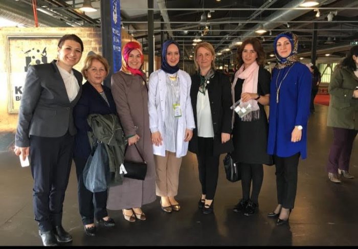 AK Partili kadınlar Bilim Merkezini ziyaret etti