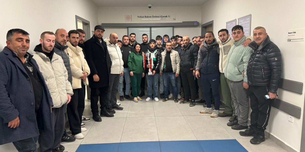 "Şampiyonluk kupasını inşallah Efe ile birlikte alırız"