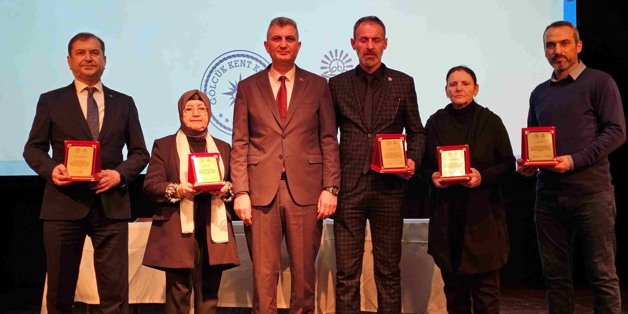 Gölcük Kent Konseyi Başkanı Seçildi