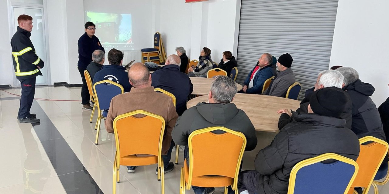 İtfaiyeden vatandaşlara yangın eğitimi