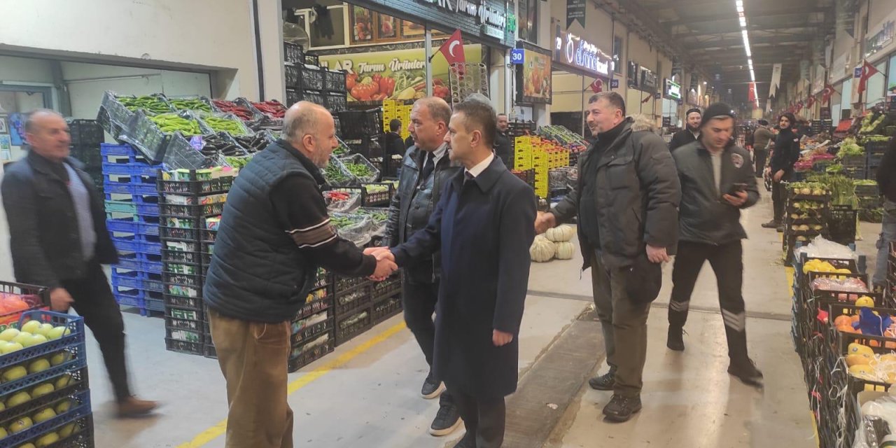 Vali Aktaş Esnafla “Bereket Duasına” Katıldı