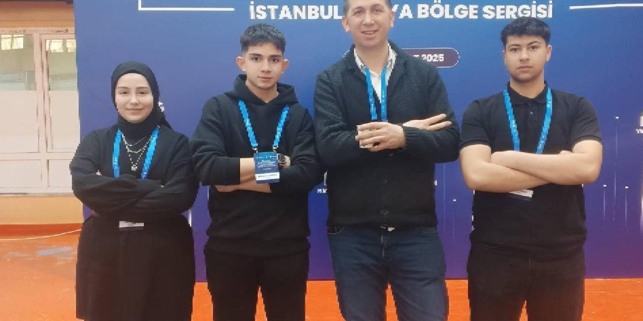 Lise öğrencilerinden büyük başarı