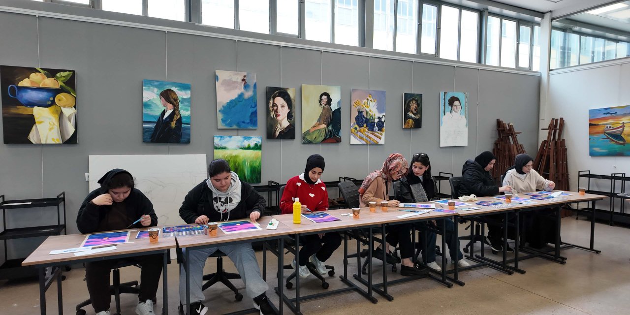 Ressamlar Günü’nde  yeteneklerini keşfettiler