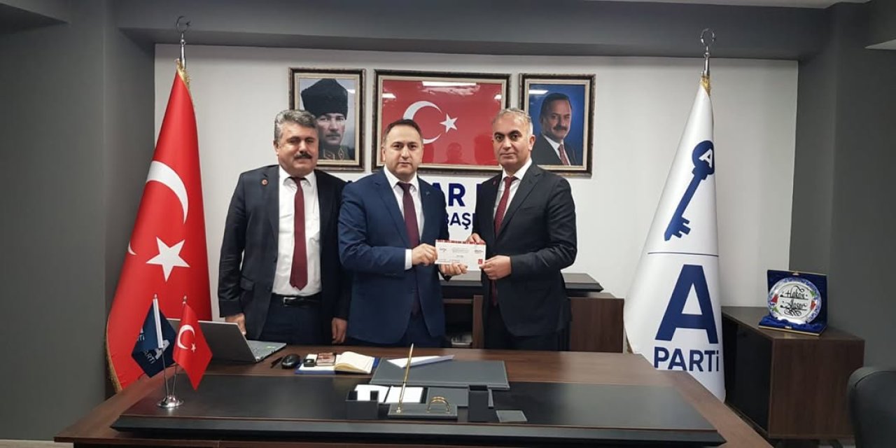 Saadet Partisi’nden Anahtar Parti Ziyareti