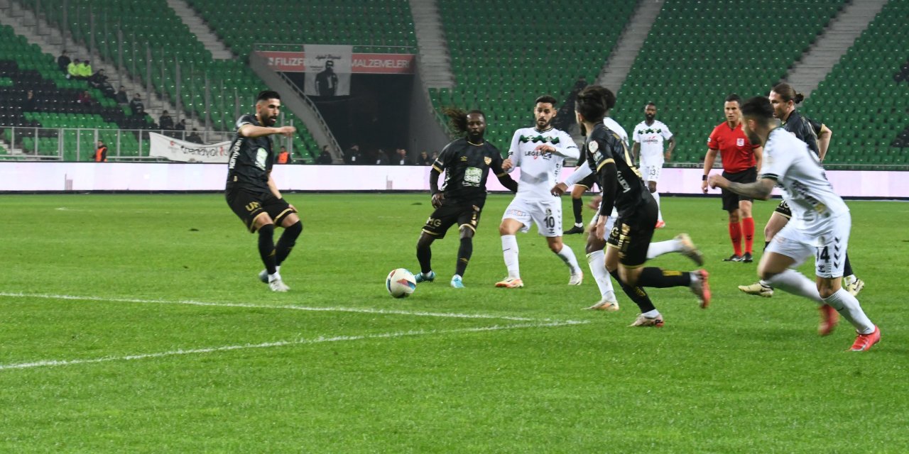 Trendyol 1. Lig: Sakaryaspor: 2 - Bandırmaspor: 2