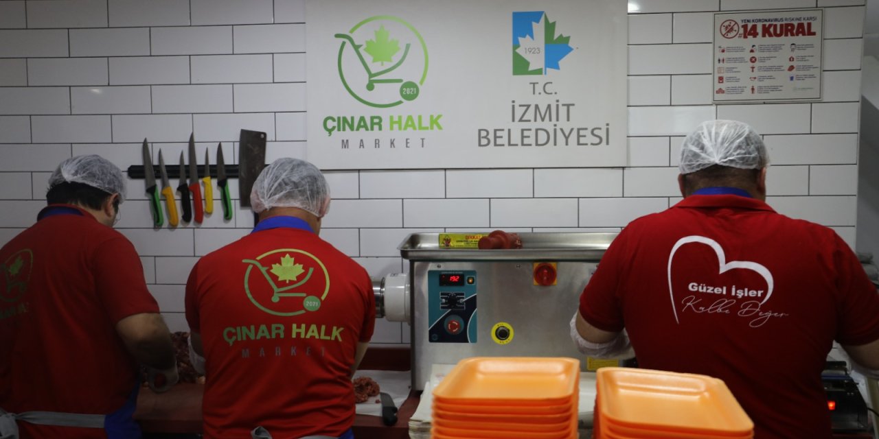 İzmit Halk Et’e büyük ilgi: İlk gün stoklar tükendi!