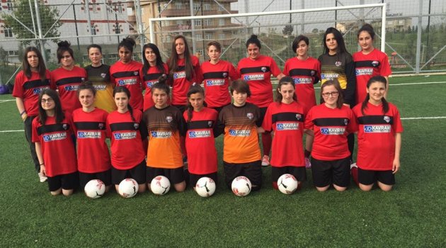 Bayan Futbol takımı kuruldu