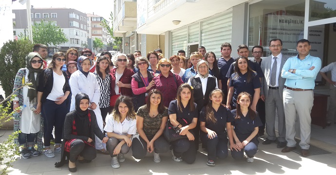 Yaşlıların gönlünü kazandılar