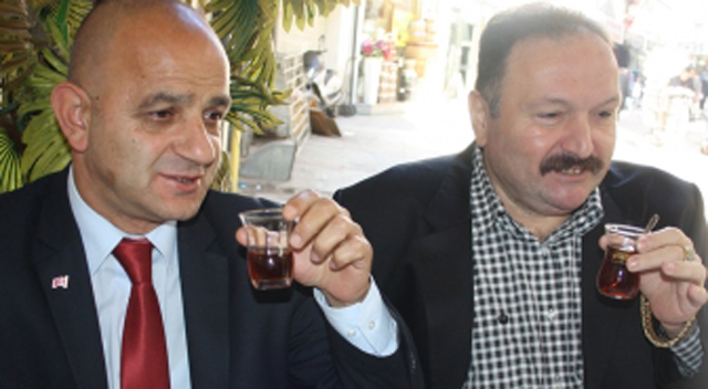 MHP’den “Bir çayını içelim” programına devam