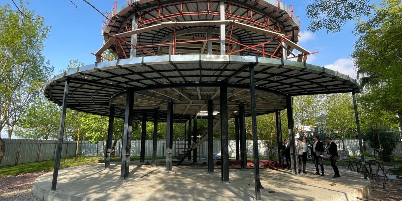 Başiskele Kitap Kafe'de çalışmalar sürüyor