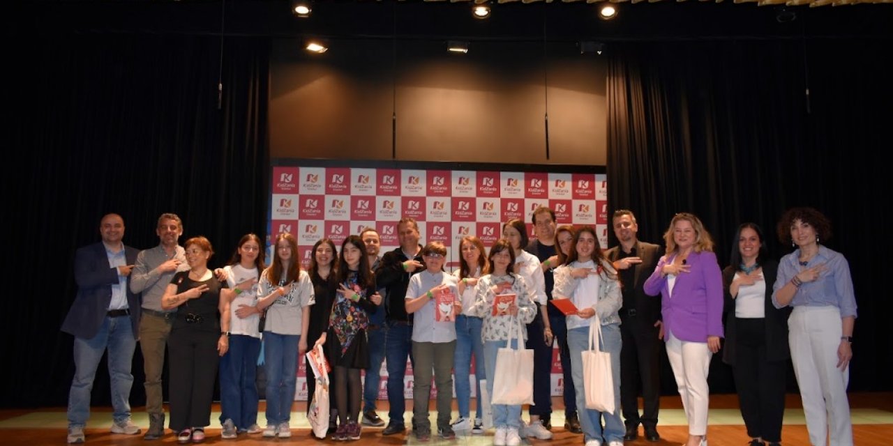 KidZania İstanbul 11. yaş gününü  genç yazarların öyküleri ile kutladı