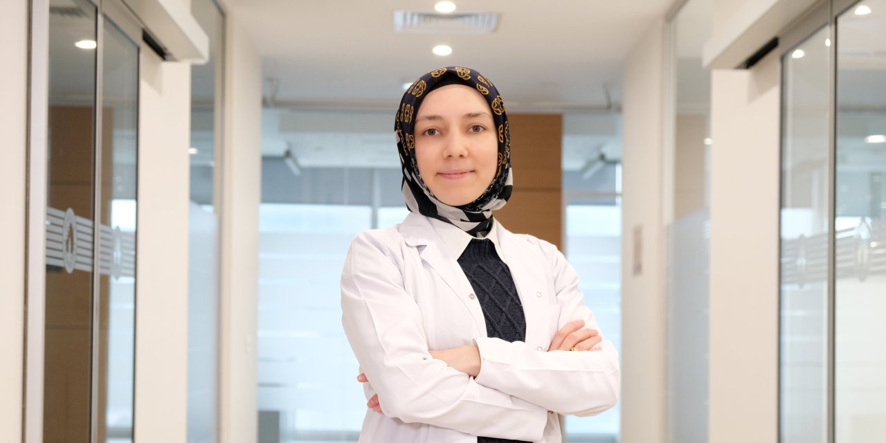 Diş eti çekiliyorsa kemik de eriyordur!