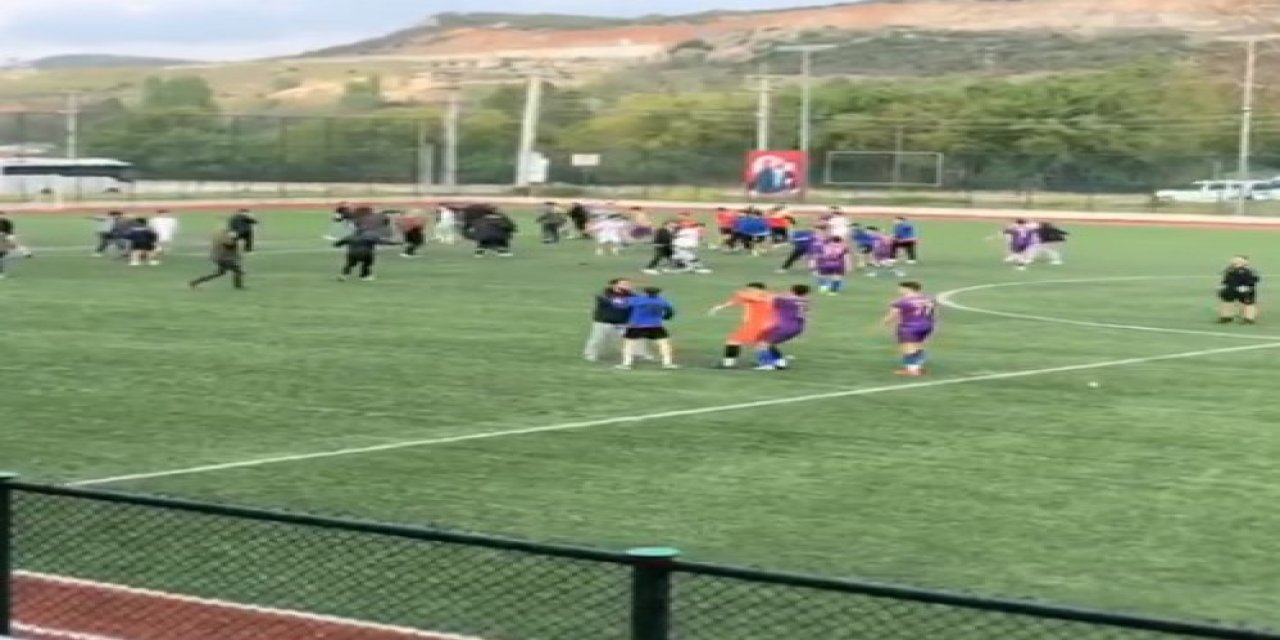 Tekmeler ve yumruklar havada uçuştu
