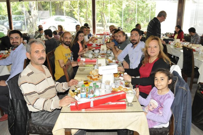 Makine mühendisleri anneler gününü kutladı