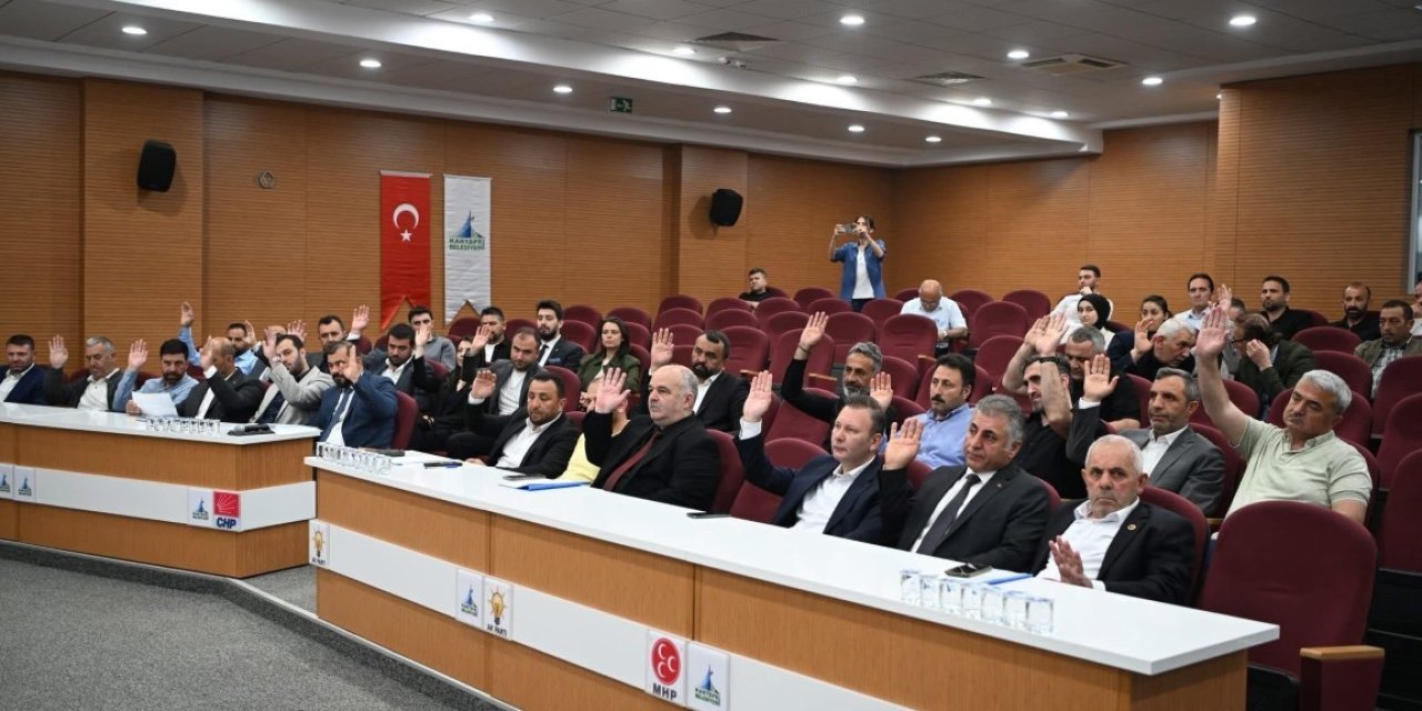 Kartepe'de 6 gündem maddesi görüşüldü