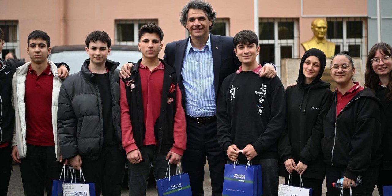 Başkan Kocaman liselilerin taleplerini dinledi
