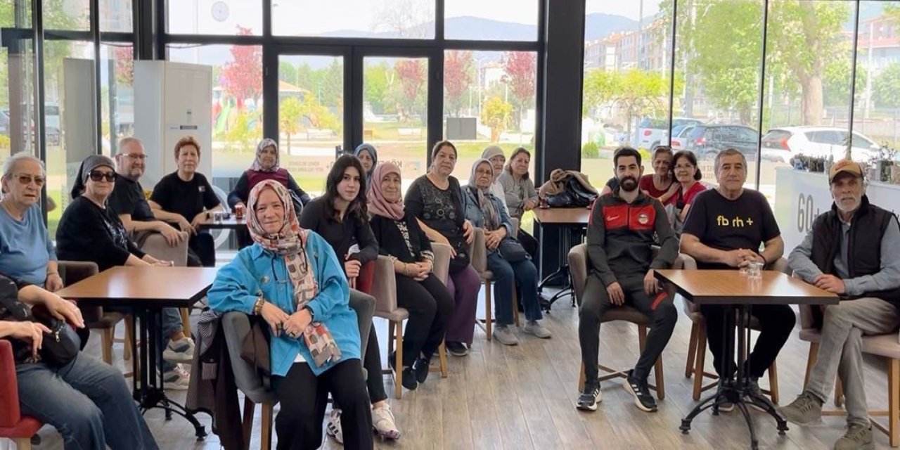 60+ Aktif Yaşlanma Kulübü  sağlıklı kalma noktası oldu
