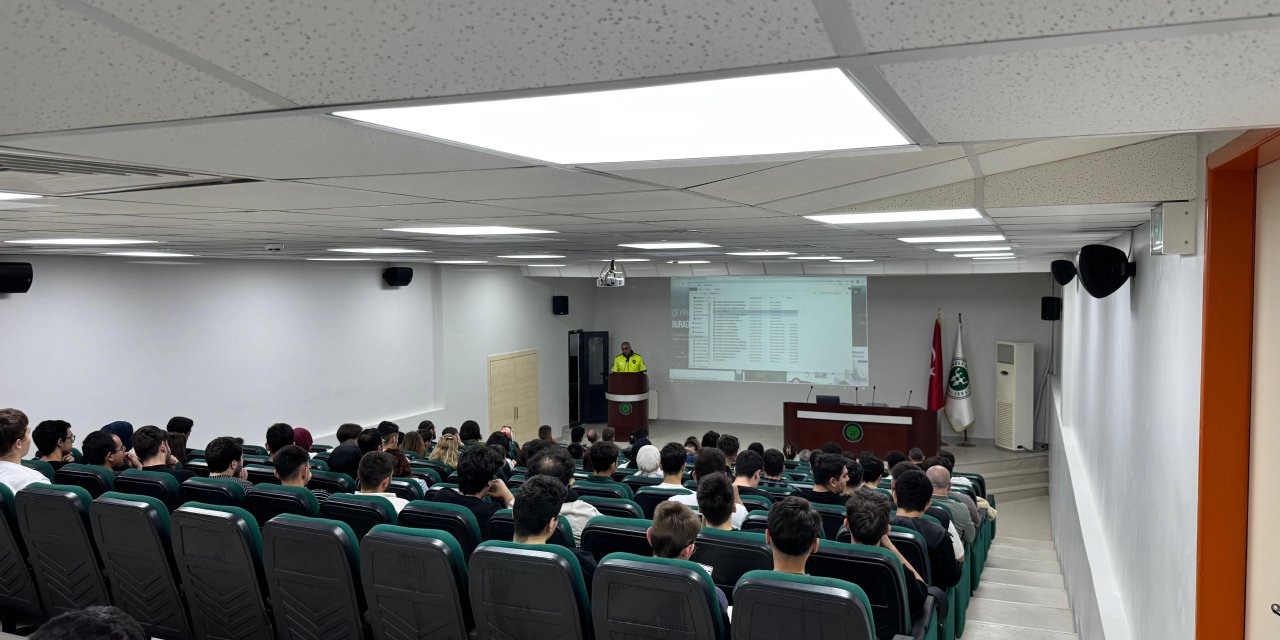 KOÜ HEREKE ASIM KOCABIYIK MYO    Öğrencilere Trafik Güvenliği Eğitimi Verildi