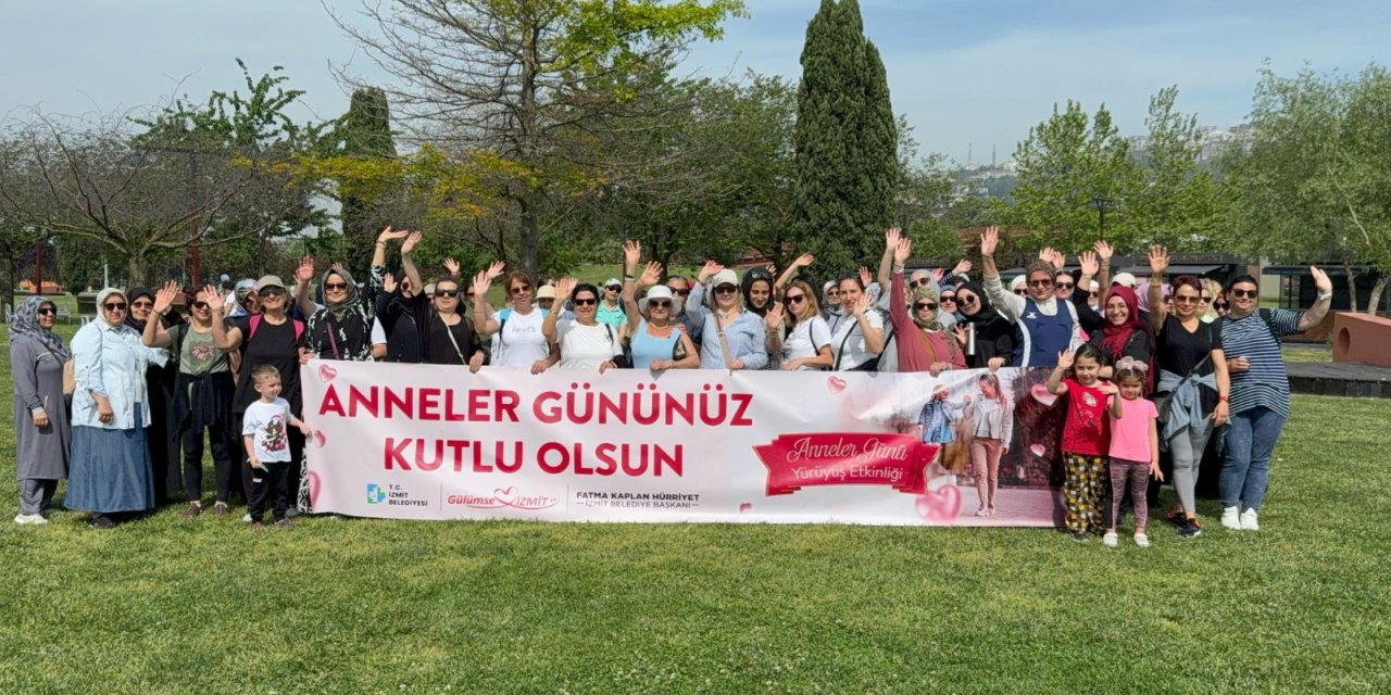 Anneleri gülümseten yürüyüş