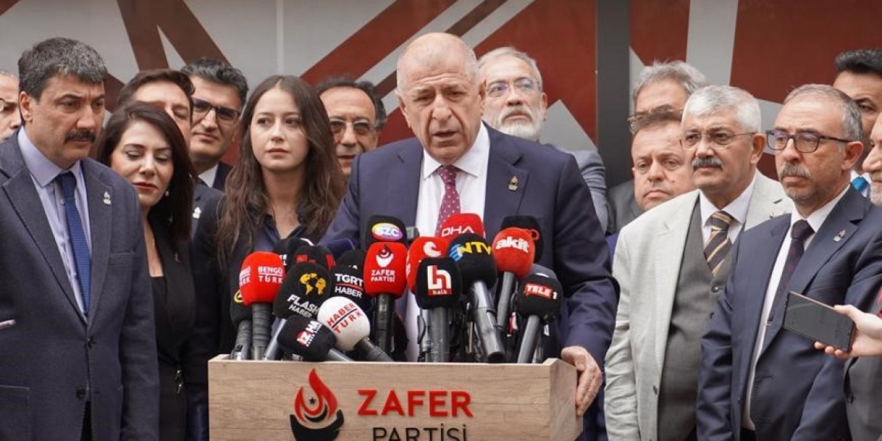 Ümit Özdağ Hastaneye Kaldırıldı, Duruşma Ertelendi: Sağlık Durumu Merak Konusu Oldu