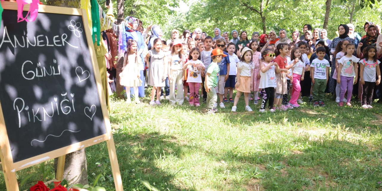 Çocuk kulüplerinde ‘Anneler Günü’ etkinliği