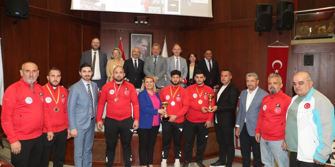 Pehlivanlardan uluslararası arenada büyük başarı