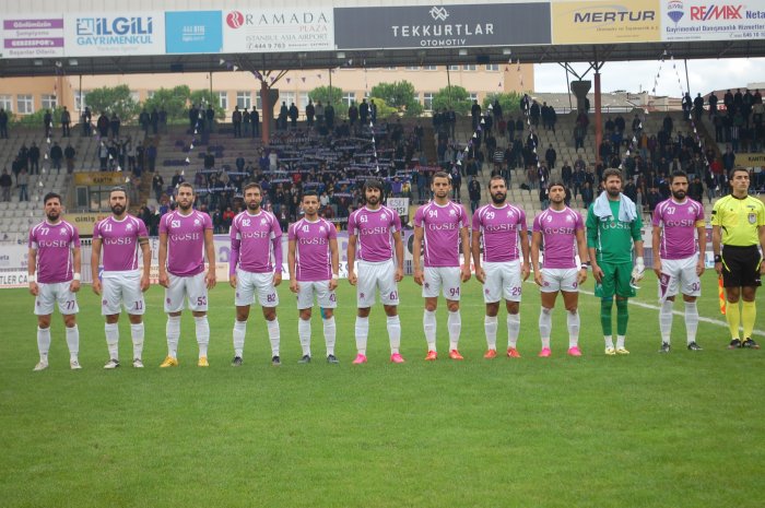 Gidenler uğurlanıyor