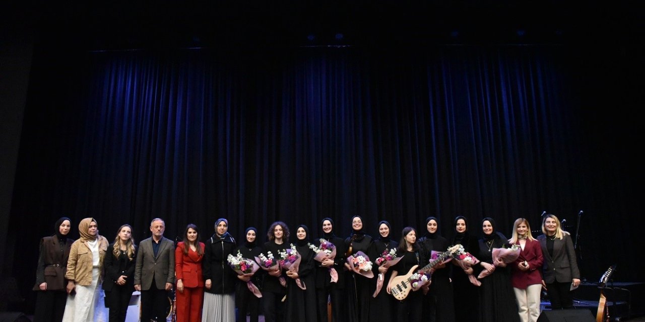 Başiskele'de kadınlara özel konser